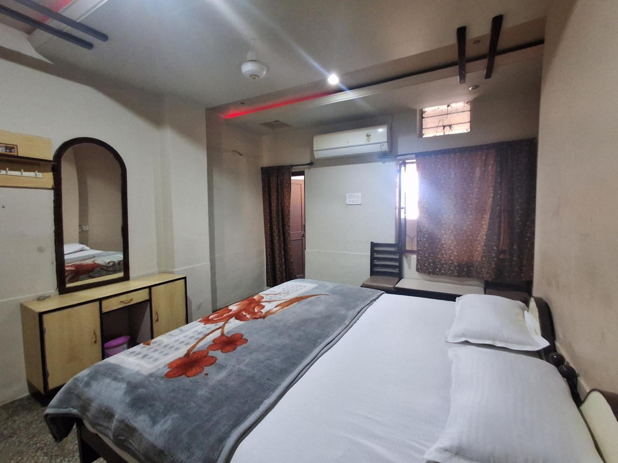 Hotel Om Pushkar Luaran gambar